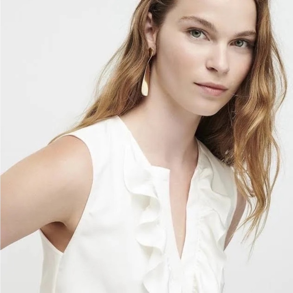 NWT J. Crew Ruffle-front Ivory top in satin crepe size Medium